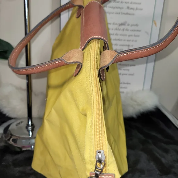 Longchamp Large Short Handle - Picture 4 of 10